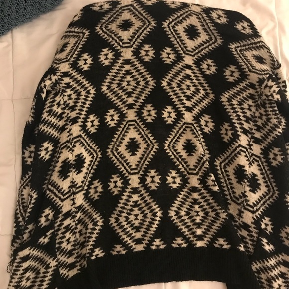 Aztec Print Cardigan! - Picture 2 of 3